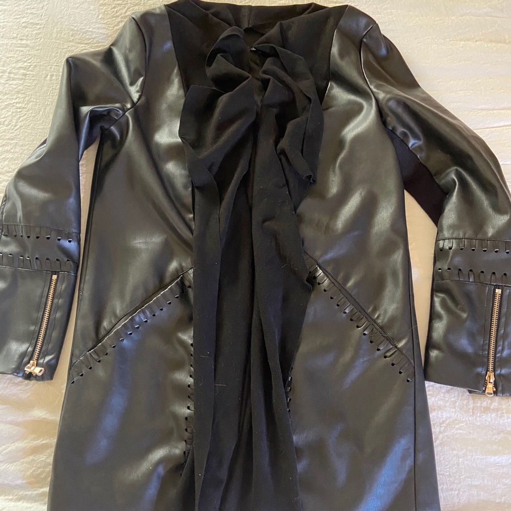 Lightweight leather jacket - Picture 2 of 3